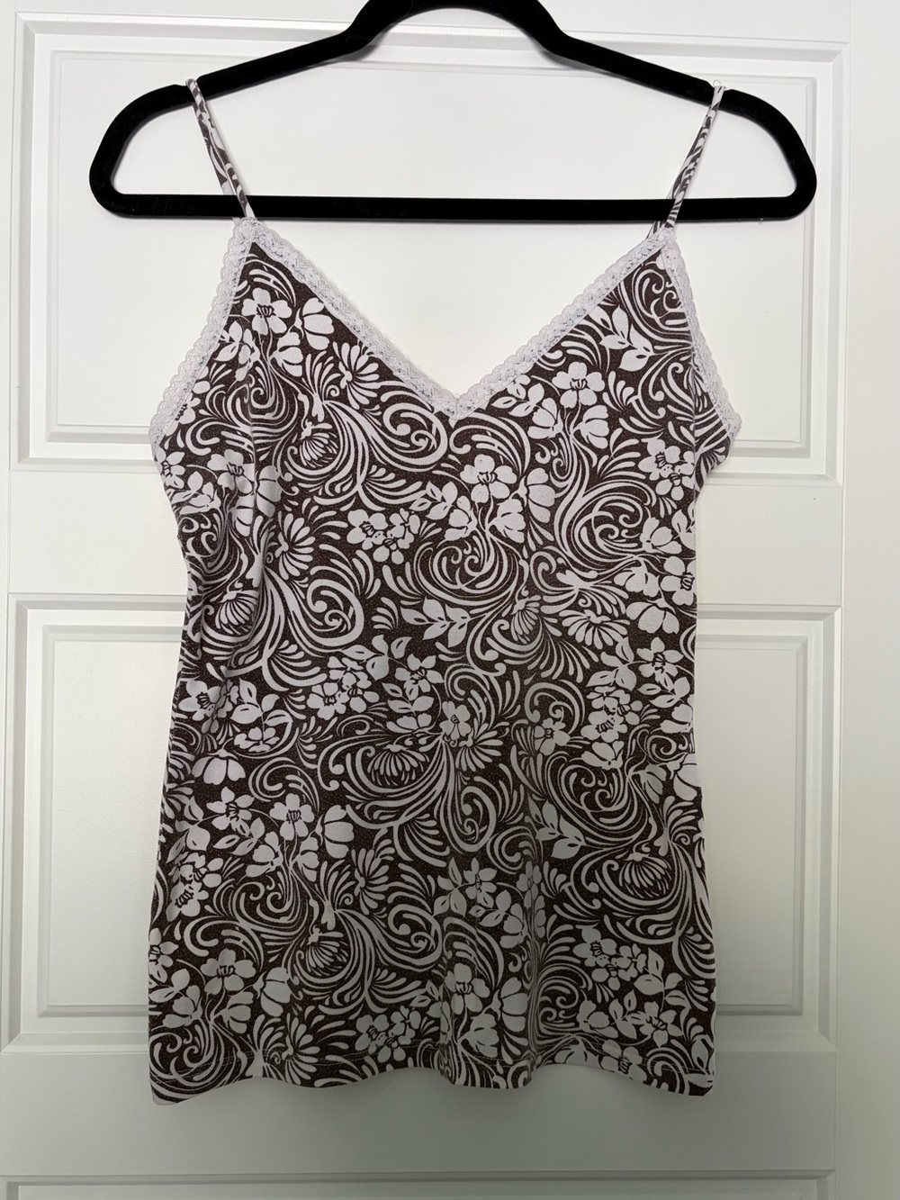 Suzy Shier Brown and White Floral Lace-Trim Tank Top